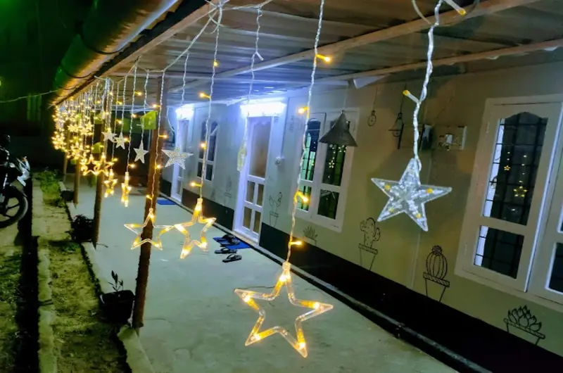 Cicily-Holidays-Inn