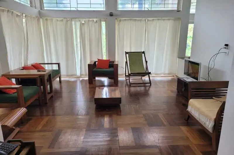 Japanese-Tea-Estate-Bungalow-Munnar