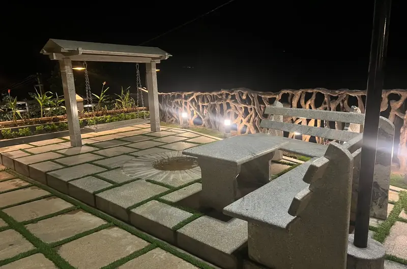 moonlite-vista-lake-cottage-munnar