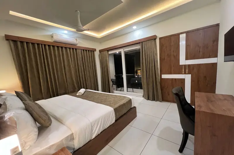 moonlite-vista-lake-cottage-munnar